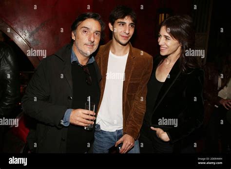 Yvan Attal Ben Attal Et Charlotte Gainsbourg Lors De L After Party Du