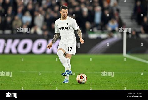 London, UK. 14th Dec, 2023. Lukas Kübler (SC Freiburg) during the West ...