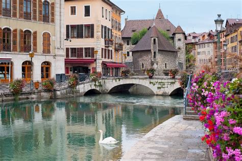 23 Things To Do In Annecy And The Surrounding Areas Lake Annecy Annecy