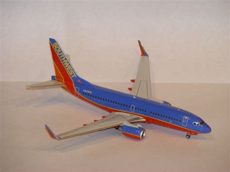 MODEL REVIEW GeminiJets 1 200 Southwest Airlines Boeing 737 7H4WL