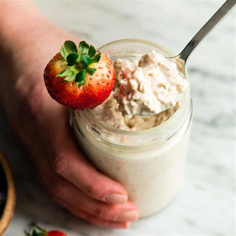 Easy Overnight Oats with Yogurt - JoyFoodSunshine