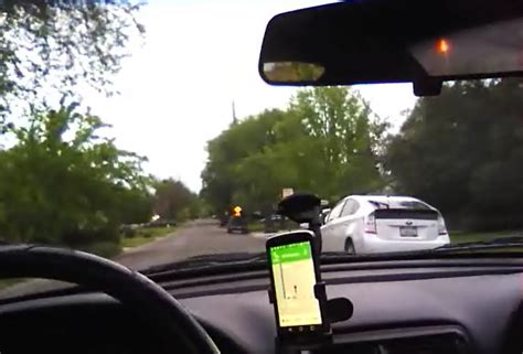 What to Expect from Private Investigator Jobs - How To Become A Private ... 