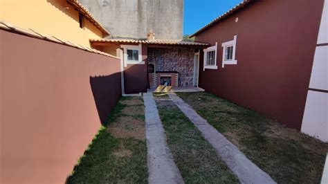 Excelente casa pronta para morar 2 quartos e área gourmet em Unamar