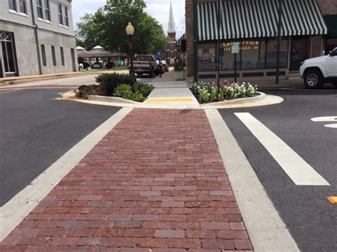 Searcy Yesteryear One Of The New Brick Crosswalks Down Town