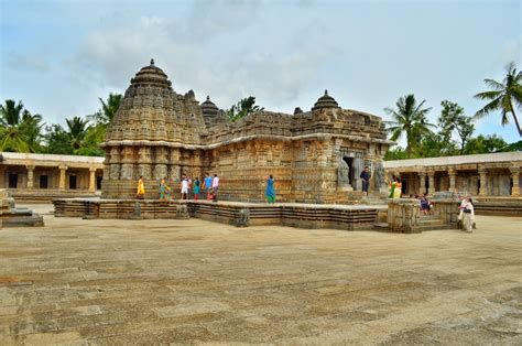 Sharath Hassan A Travelling Photographer: Somanathapura Keshava Temple ...