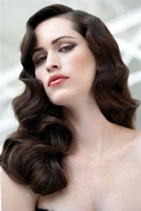 25 Stunning Vintage Waves Bridal Hair Ideas Weddingomania