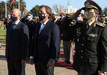 Presidente participó del acto por el Día del Ejército y celebración de