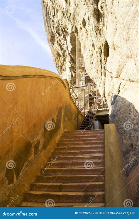 Sigiriya Mirror Wall