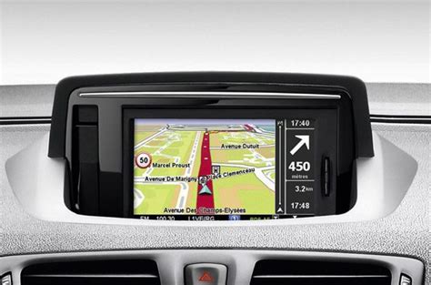 CARMINAT TOMTOM LIVE V10 65 EUROPE 2020 RENAULT GPS MyWay Radars