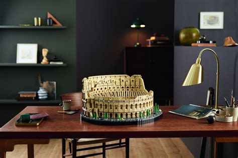 LEGO анонсировала самый большой набор в истории — Колизей