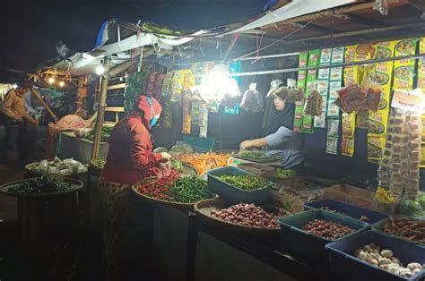 Jelang Lebaran Idul Fitri Berikut Harga Terbaru Sayur Dan Bumbu Di