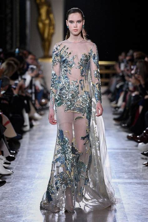 Défilé Elie Saab Haute Couture printemps été 2019 Paris Elle