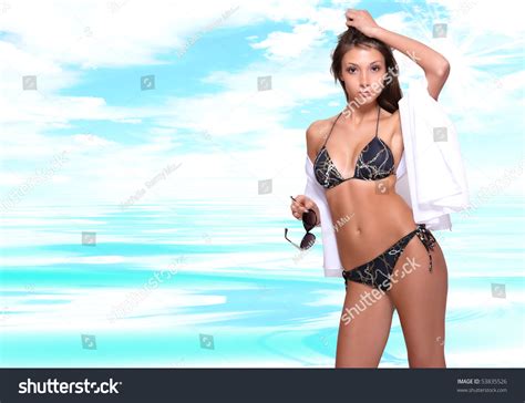 Sexy Bikini Model Over Sea Background Foto Stok Shutterstock