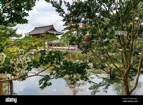 Todaiji Temple Nara Japanese Japan Hi Res Stock Photography And Images