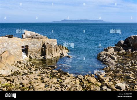 The Forty Foot Ireland Hi Res Stock Photography And Images Alamy