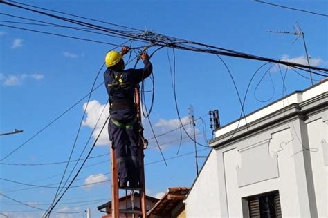 Rompimento De Cabos Vira Problema Recorrente Na Rua Francisco Glic Rio