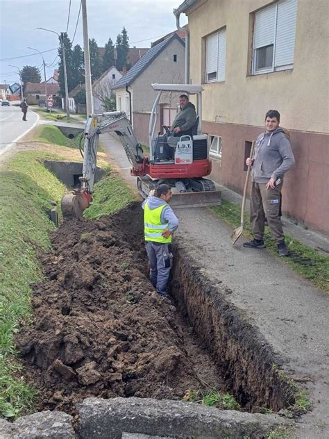 Nastavljaju Se Radovi Na Rekonstrukciji Vodovodne Mre E U Naselju