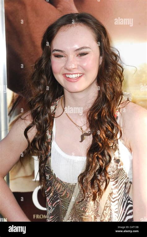 Madeline Carroll At Arrivals For The Lucky One Premiere Grauman S Chinese Theatre Los Angeles