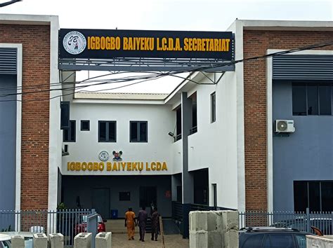 Lagos Begins Igbogbo Baiyeku Road Rehabilitation Demolishes Structures