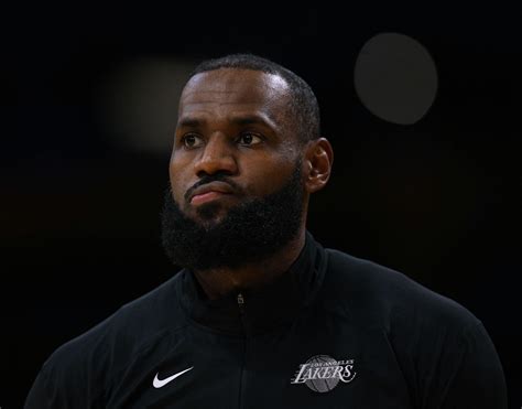 Is Lebron James Playing Tonight Against The Milwaukee Bucks Latest