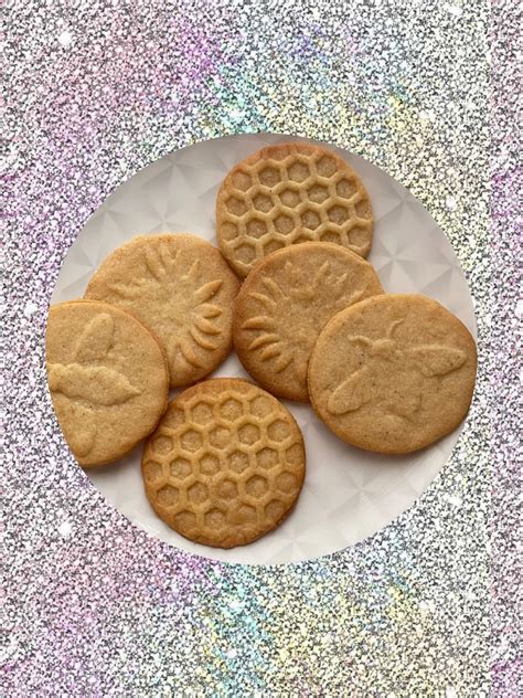 Easy Honey And Spice Biscuits Recipe Woolworths