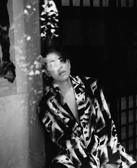 Summer Lin | @jam_hsiao0330 至2022以來，蕭敬騰已出道十五年之久，「馬之路遙，日之久長」，對於音樂他從不徘徊和