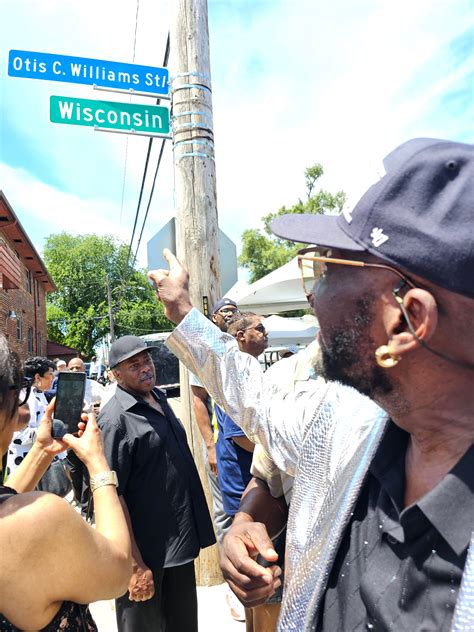 Otis Williams Street unveiled in Detroit; Temptations founder thrilled