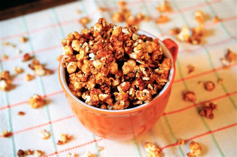 Pipoca doce caramelada Na cozinha da Helô