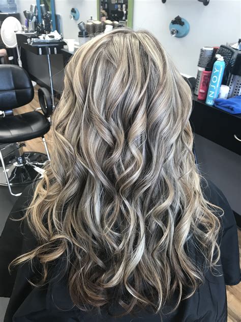 Platinum Blonde Highlights With Lowlights Long Hair Curls BeautySe