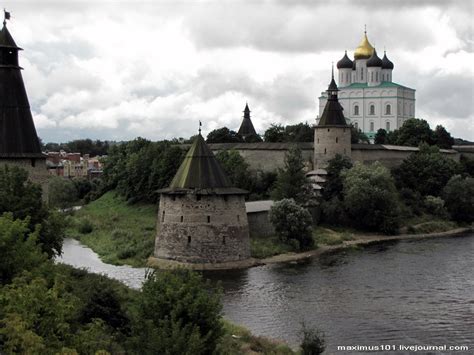 Pskov city ancient kremlin photos · Russia Travel Blog