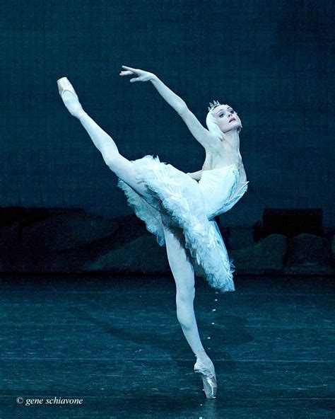 Ulyana Lopatkina Mariinsky Swan Lake Photo By Gene Schiavone