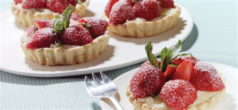 Strawberry Tarts with Crème Patissiere recipe Budgens co uk