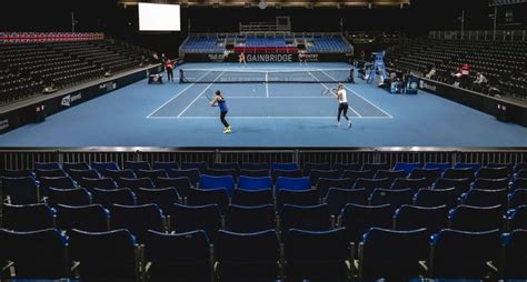 Tennis Bjk Cup Les Bleues De Benneteau S Habituent L Arena De