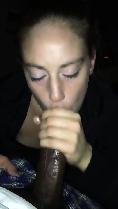 Grown White Woman Passionately Sucks Bbc Amateur