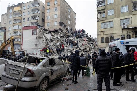 Terremoto Devastante In Turchia E Siria Con Migliaia Di Morti Tutte Le