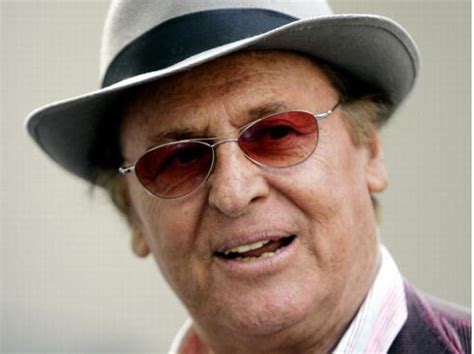 Renzo Arbore Compie 87 Anni Il Primo Incontro Con Boncompagni Il