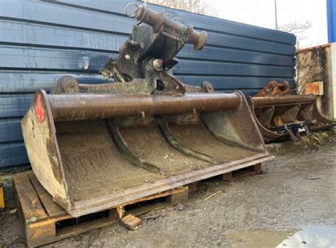 Godet De Curage Orientable Morin M Excavator Bucket For Sale France