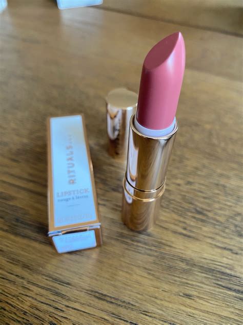 Se produkter som liknar Helt ny Rituals Lipstick Nude på Tradera