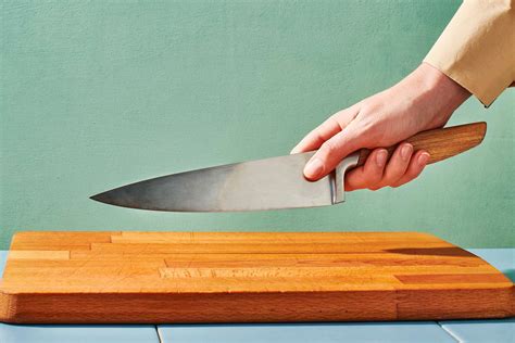 How To Hold A Chef S Knife The Right Way