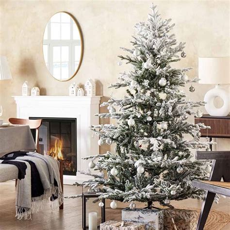 Albero Di Natale Bianco 10 Idee Per Addobbarlo Leroy Merlin Leroy