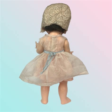 Pedigree 1950s Vintage Flirty Eye Doll Beige Pink Original Outfit And