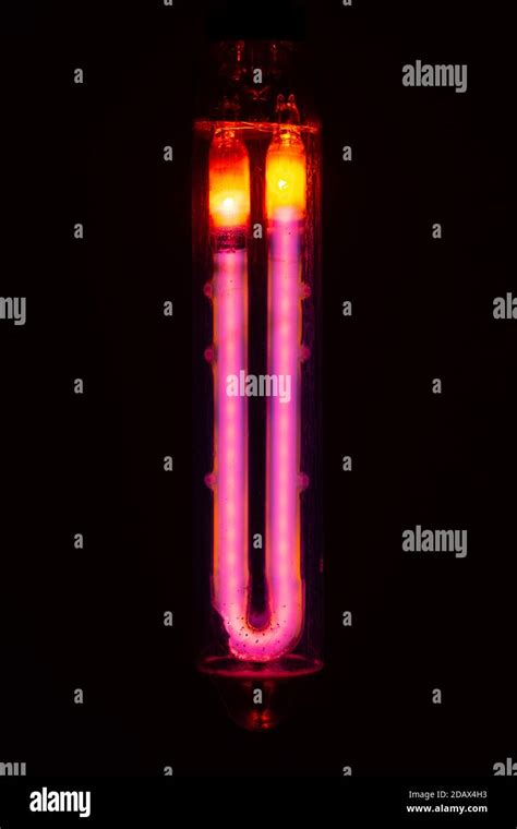 Philips 35w Sox Plus Low Pressure Sodium Lamp Lit Showing The Pink