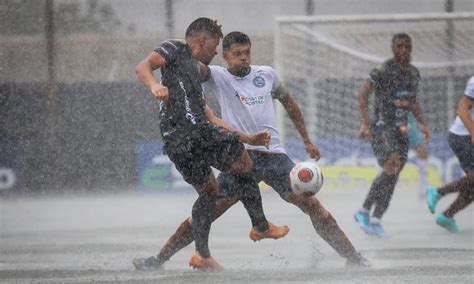 Em Campo Encharcado Bahia E Operário Pr Empatam Na Copinha