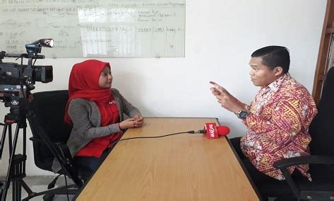 Dihantam Berbagai Isu Kenapa Ahok Masih Perkasa Voxpol Center