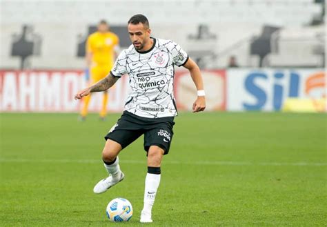 Corinthians Evolui Em Qualidade De Passes Giuliano E Renato Augusto