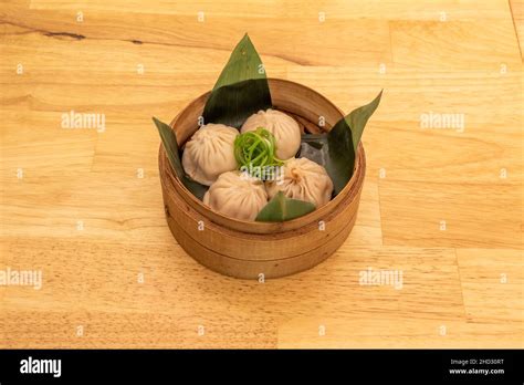 Shanghai Pork Wonton Hi Res Stock Photography And Images Alamy