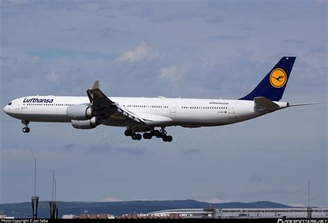 D AIHC Lufthansa Airbus A340 642 Photo By Jan Seba ID 406399