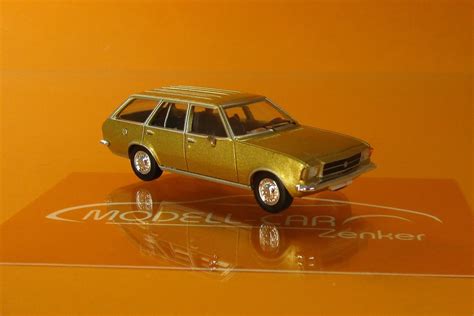 Brekina PCX870023 Opel Rekord D Caravan 1972 Gold Met 1 87