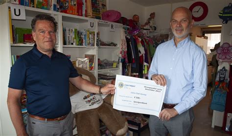 Cheque Lions Venray Voor Speelgoedbank Venray Peel En Maas Al Het