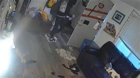 Chilling Cctv Shows Last Moments Of Missing Dad Found Rotting In A